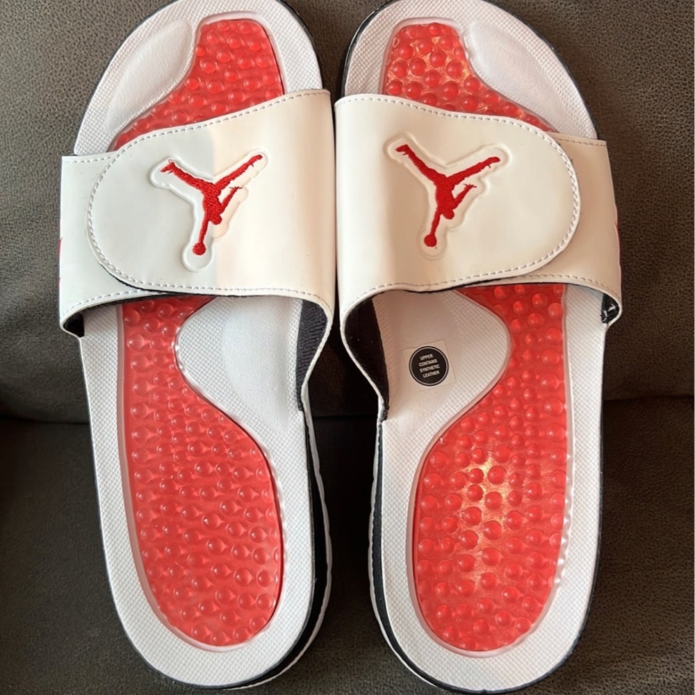 Jordan slides sandals, Hydro V retro